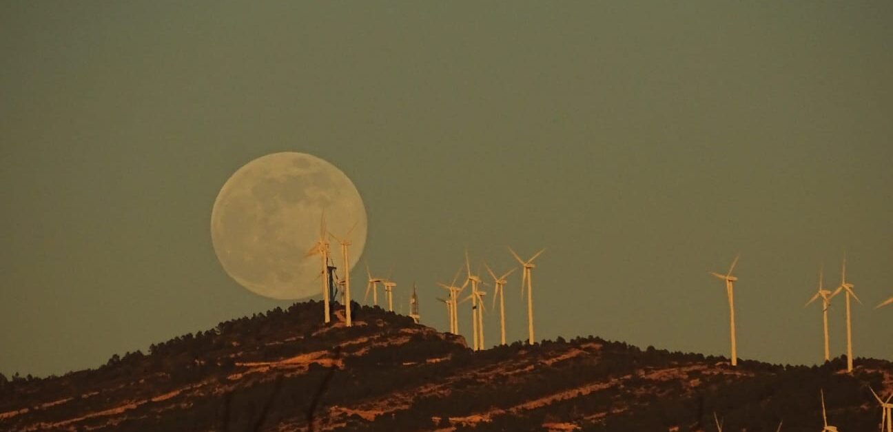 Día de la Energía Coproyma molinos eólicos